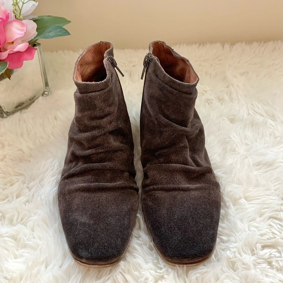 NEW Jeffrey Campbell Suede Booties - Picture 13 of 15